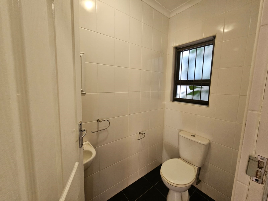 To Let commercial Property for Rent in Vincent Eastern Cape